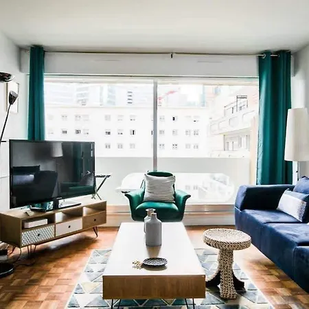 Apartment Dominos - La Defense Family 10p Courbevoie