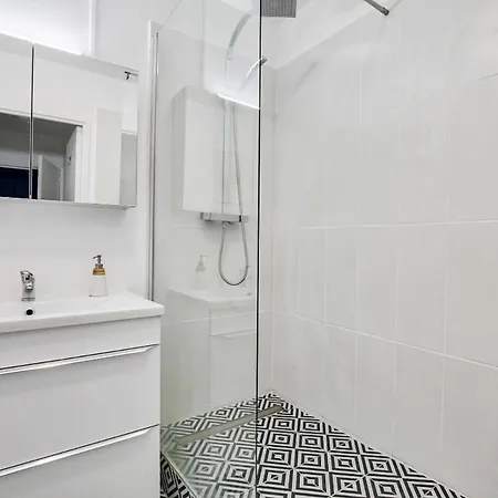 Lägenhet Dominos - La Defense Family 10p *